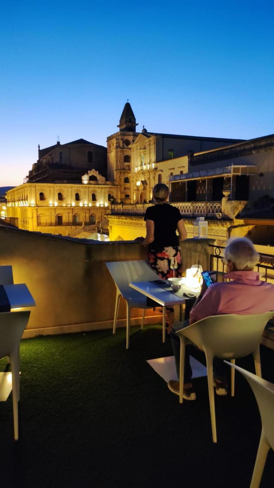 Hotel Porta Reale Noto Exterior photo